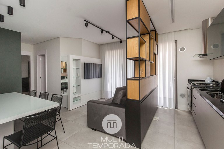 Porto Madero 301 – Apartamento Moderno em Condomínio com Pis
