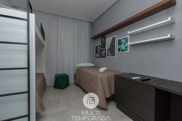 Porto Madero 301 – Apartamento Moderno em Condomínio com Pis