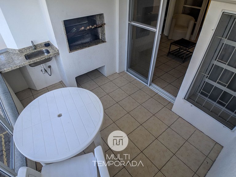 Excellent fit for 8 people - HB57F