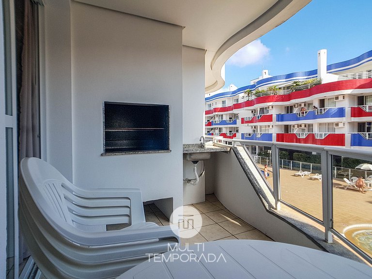 Apartamento para 6 pessoas frente piscina - HB37F