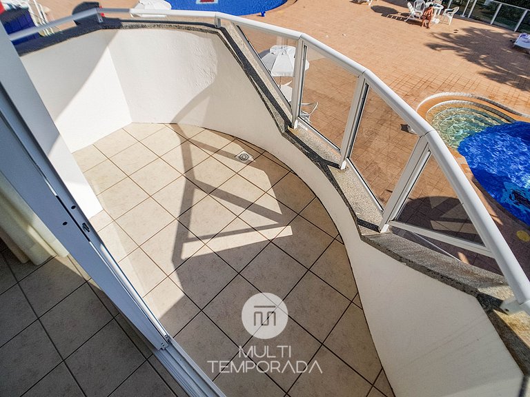 Apartamento para 6 pessoas frente piscina - HB37F