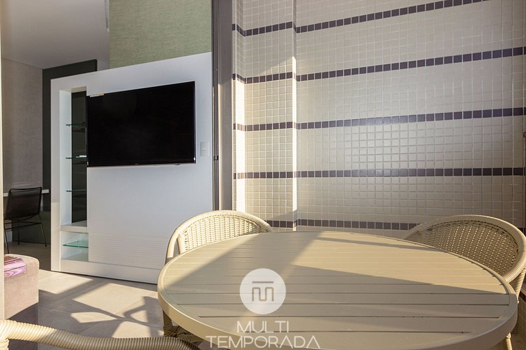 Porto Madero 301 – Apartamento Moderno em Condomínio com Pis