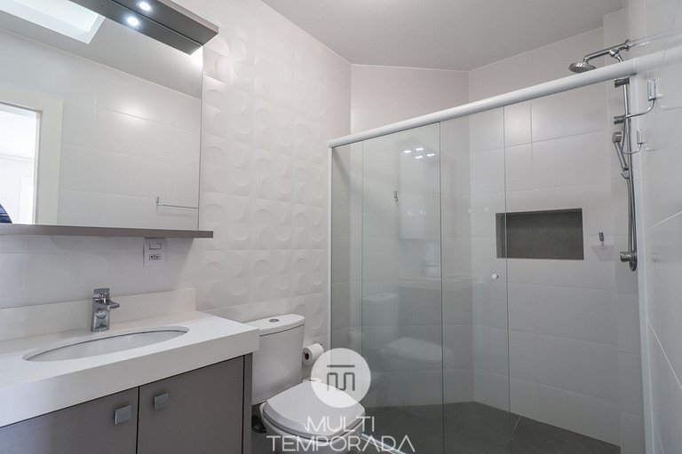 Maravilhosa cobertura com vista para o mar - HB65F