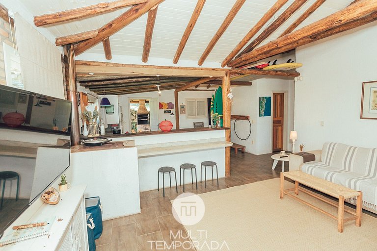 Apus (Chalé Família com Jacuzzi) - Ibiraquera