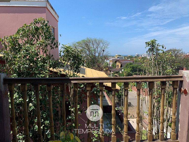 Pousart Floripa - Quarto Laranja