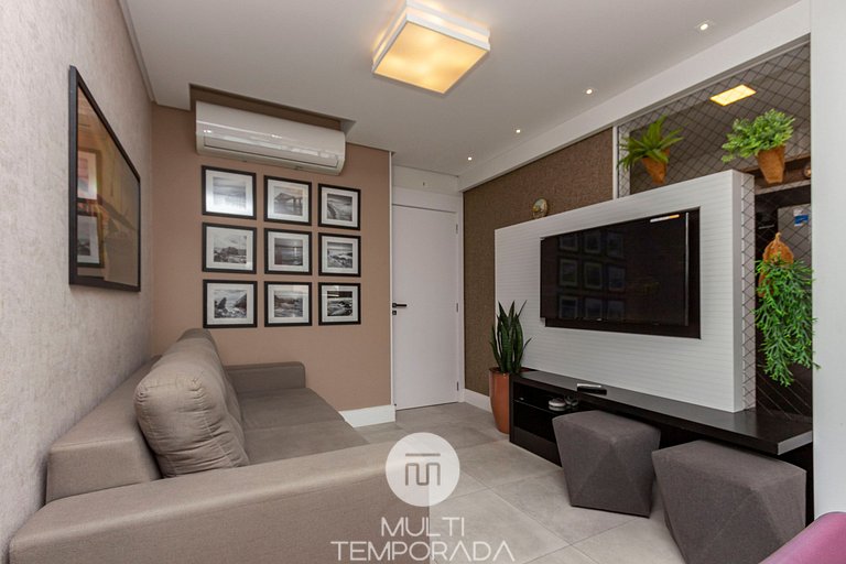 Porto Madero 202 – Apartamento Moderno em Condomínio com Pis