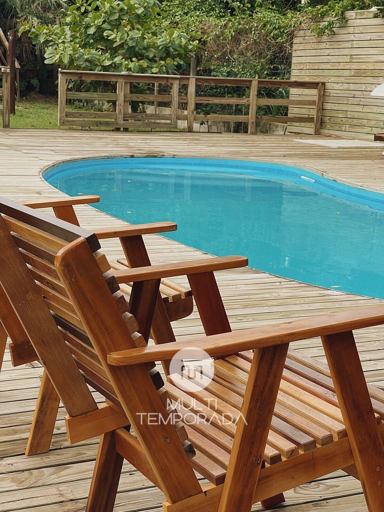 Ap Vista e Piscina - Pantai Village - Rosa