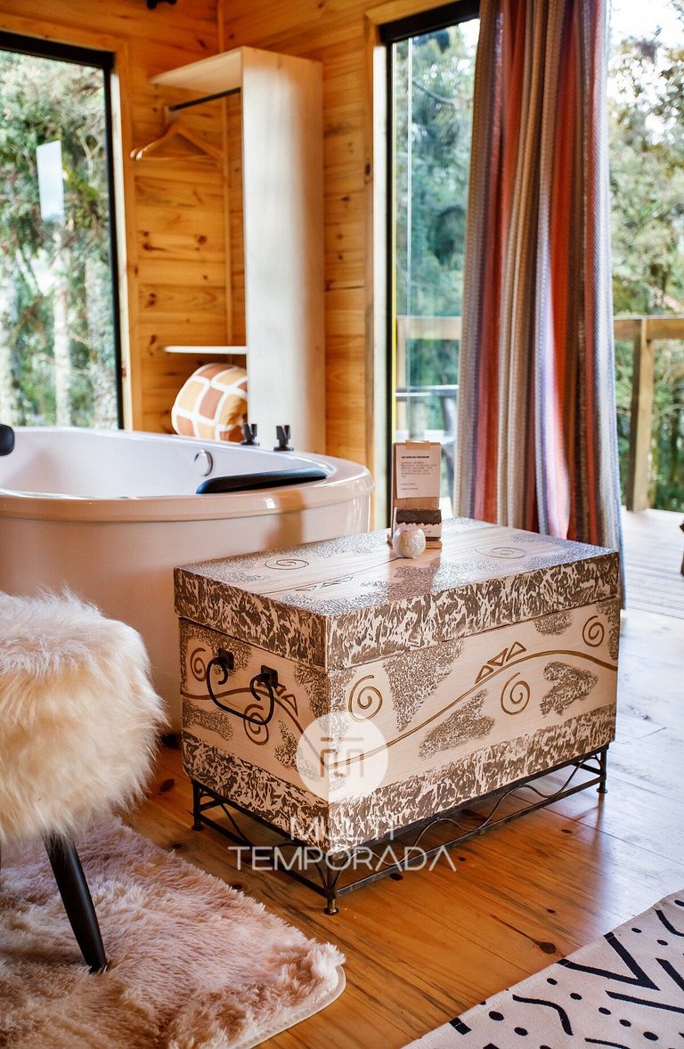 Cabaña Sianis: ¡Bañera y vista desde la cama increible!