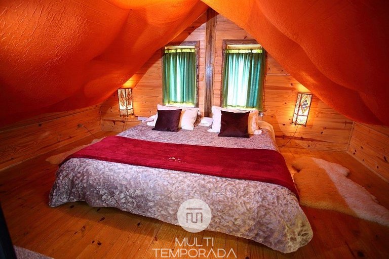 Tent of the Moon: hot tub and special view!
