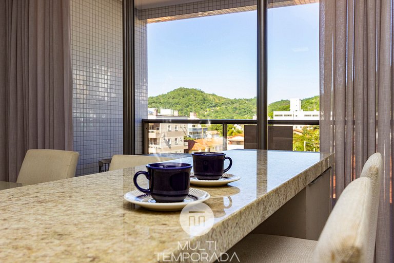 Porto Madero 305 – Apartamento Moderno em Condomínio com Pis