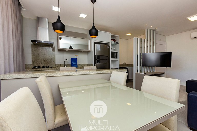 Porto Madero 305 – Apartamento Moderno em Condomínio com Pis
