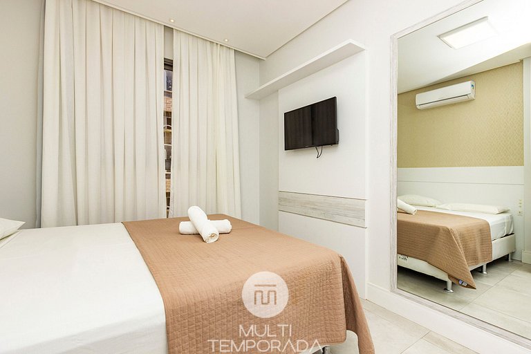 Porto Madero 305 – Apartamento Moderno em Condomínio com Pis