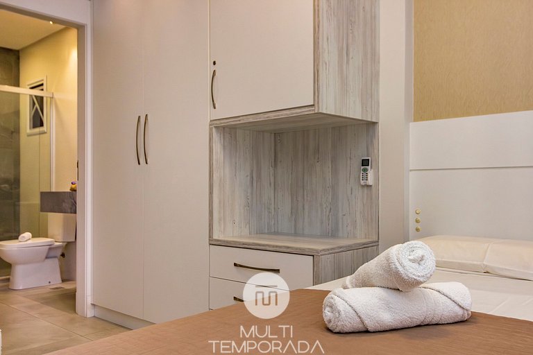 Porto Madero 305 – Apartamento Moderno em Condomínio com Pis