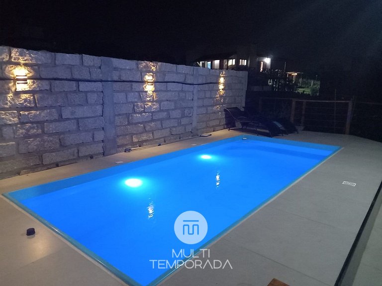 Franca's House - Piscina - Praia do Rosa