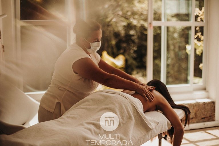 Suíte Master 1 com Hidro e Piscina - CasaIvan