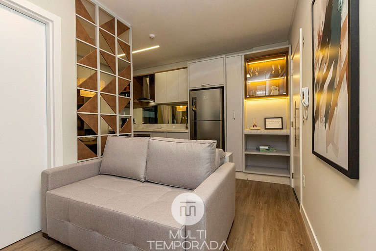 Villa Francione 302 – Loft de Alto Padrão com Piscina no Roo