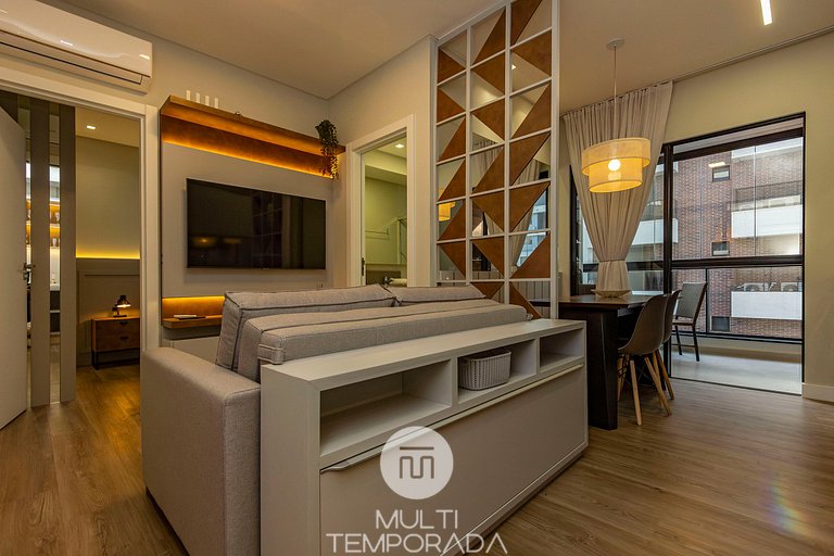 Villa Francione 302 – Loft de Alto Padrão com Piscina no Roo