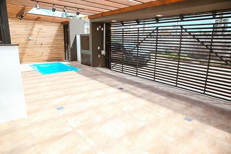 Apto Pé na Areia com Piscina Privativa