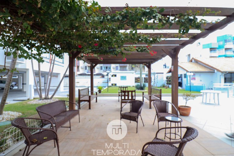 Excellent apartment in a seafront condominium