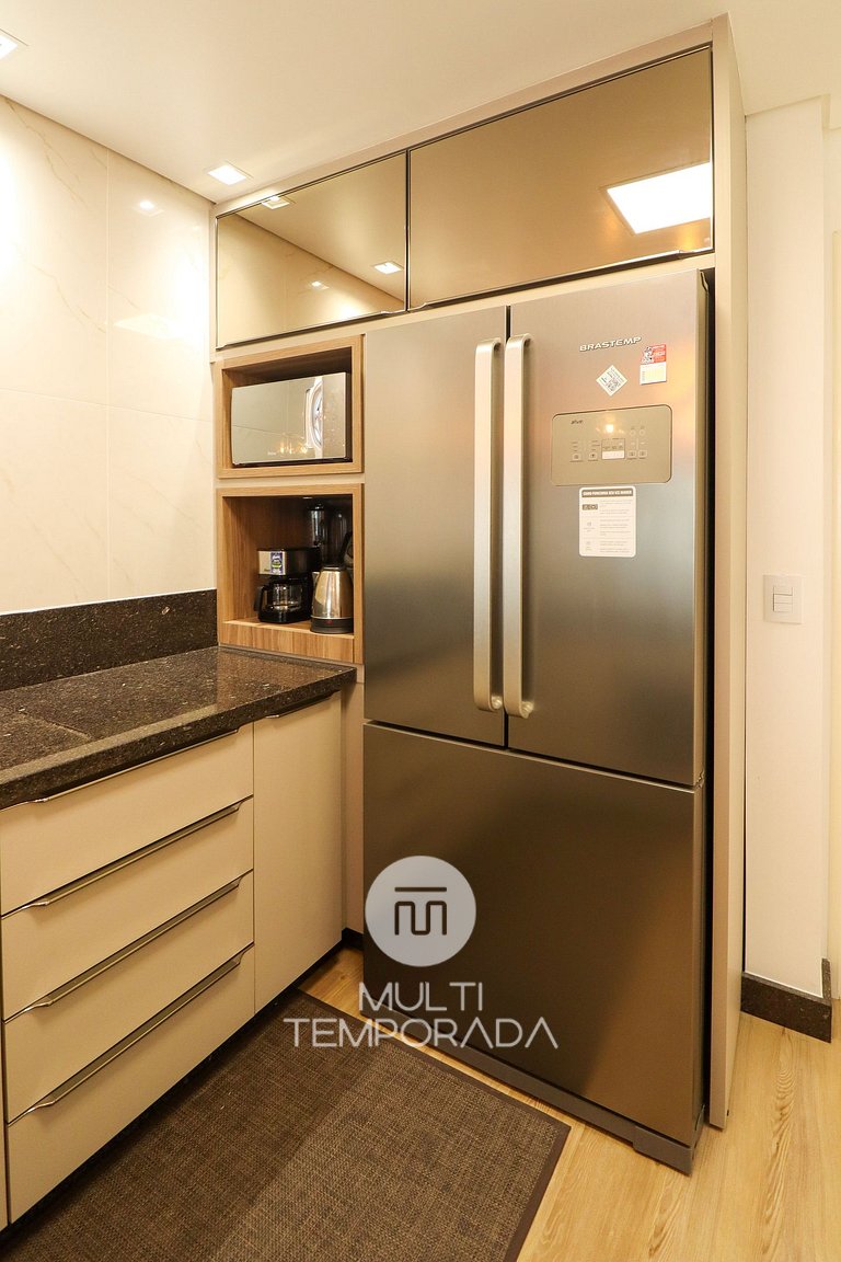 Excellent apartment in a seafront condominium
