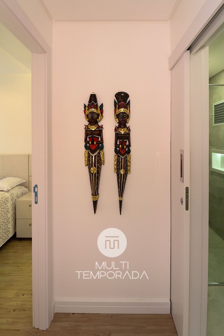 Excellent apartment in a seafront condominium