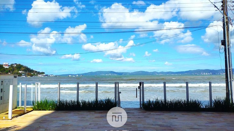 Apto Panorâmico Vista Mar em Itapema - SC