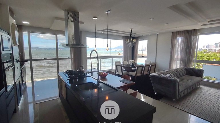 Apto Panorâmico Vista Mar em Itapema - SC