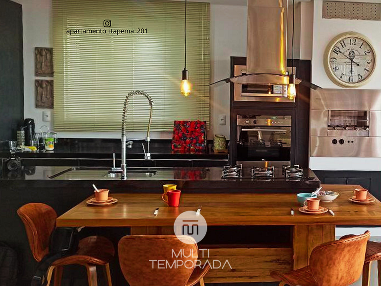 Apto Panorâmico Vista Mar em Itapema - SC