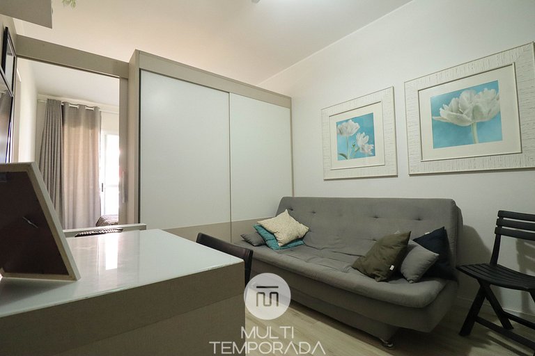 Lindo apartamento frente piscina com wi-fi - HB19F