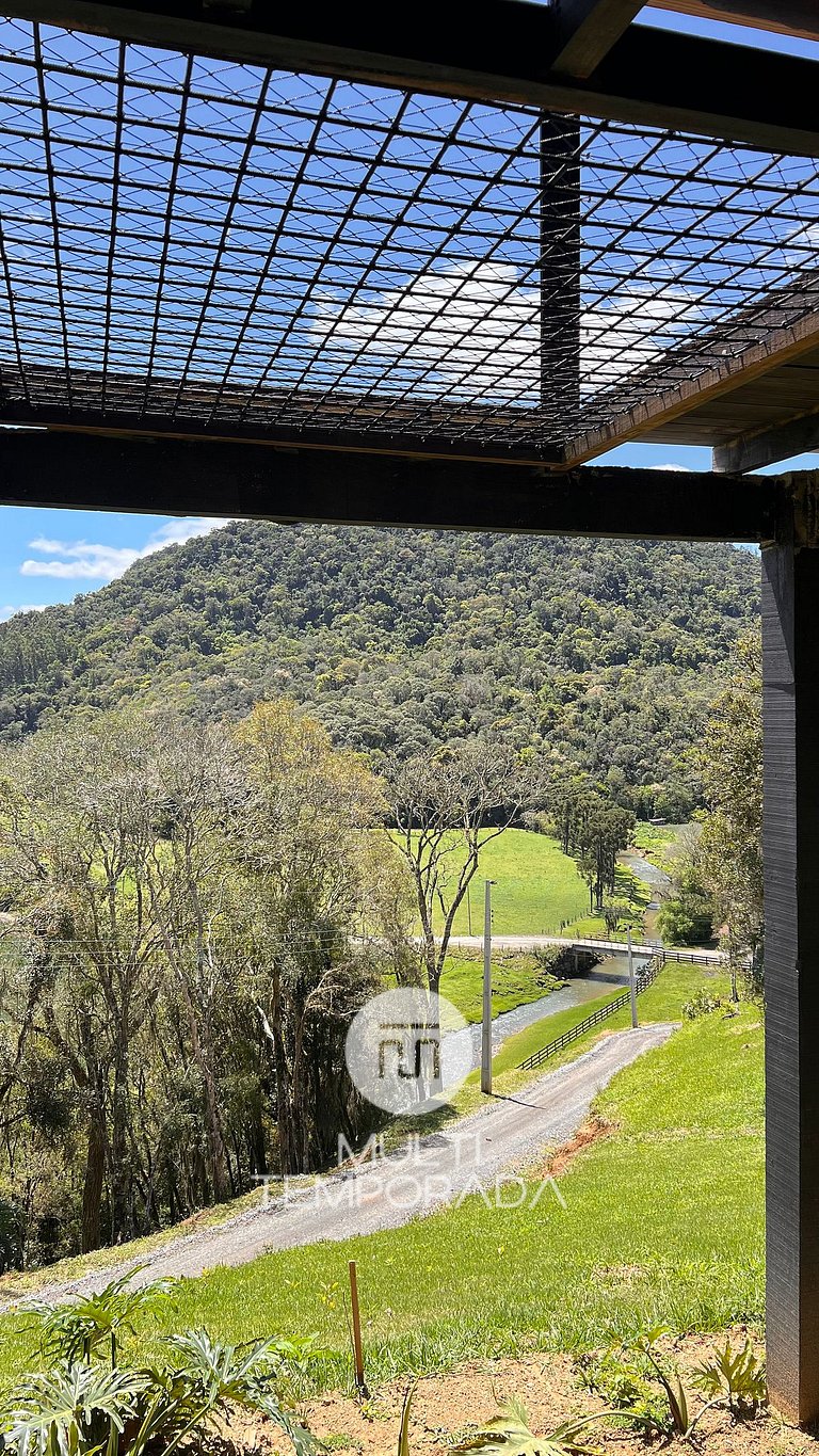 Refúgio dos Lobos 01 - Leoberto Leal - SC