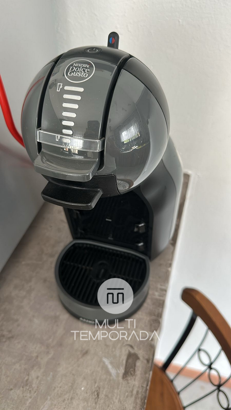 Casa Privativa com Piscina na Barra da Ferrugem/SC