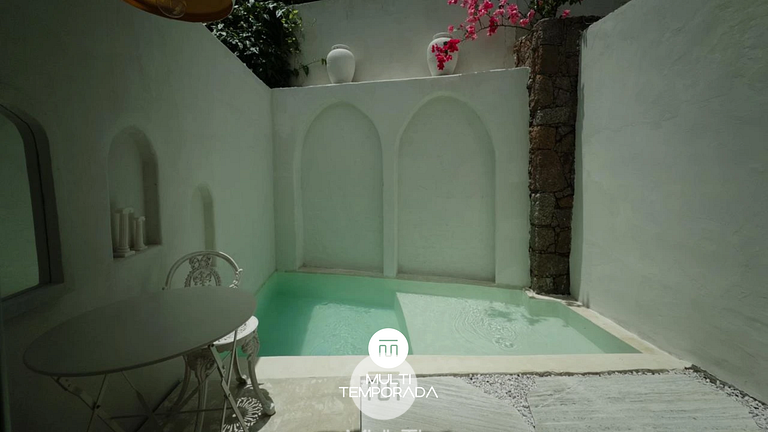 Suíte Oásis 3 com Piscina Aquecida - CasaIvan