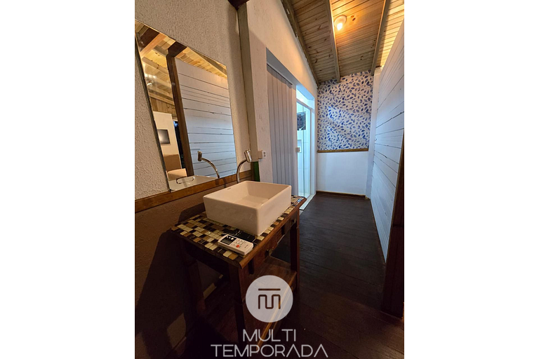 Suíte 5 - Essência da Guarda Surf House