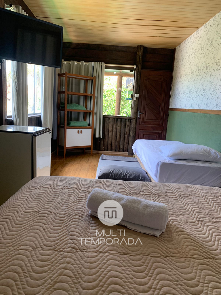 Suíte Quádrupla - Essência da Guarda Surf House