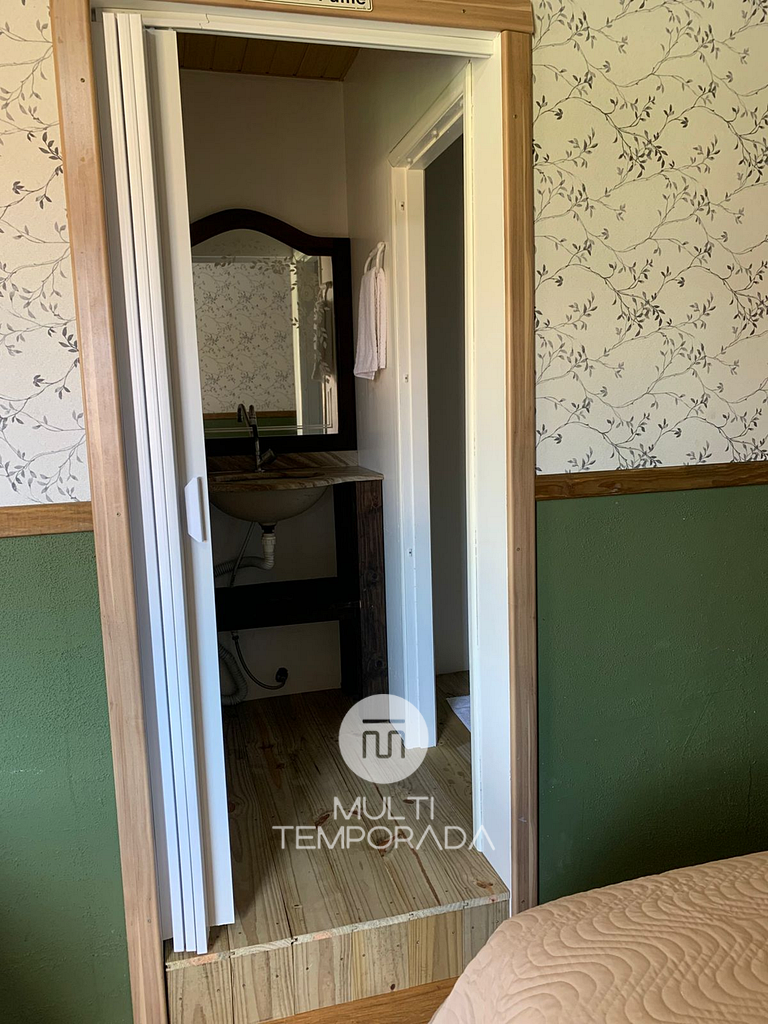 Suíte 4 - Essência da Guarda Surf House