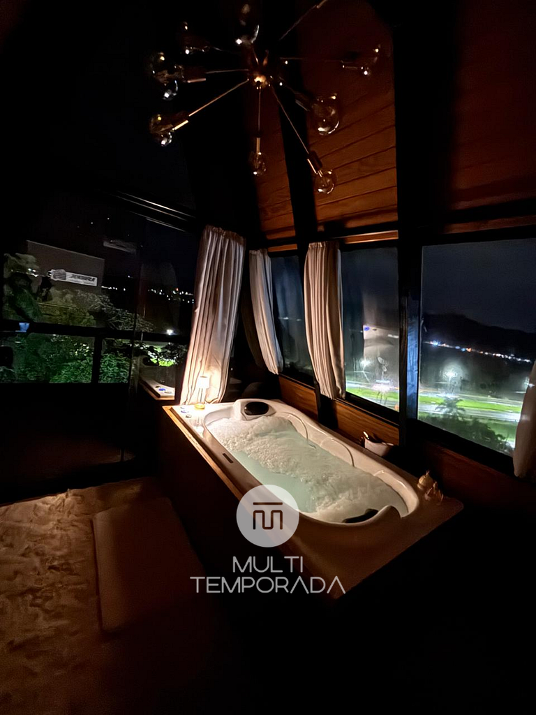 Chalé Lagoa do Coração c/ Jacuzzi - Paulo Lopes/SC