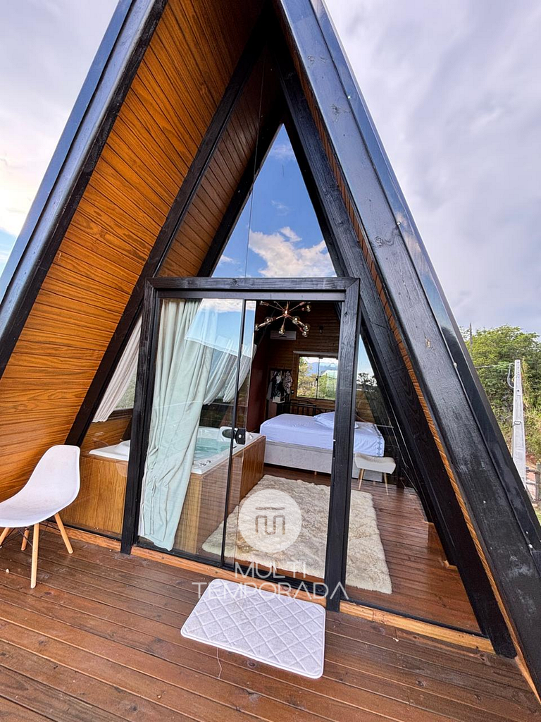 Chalé Lagoa do Coração c/ Jacuzzi - Paulo Lopes/SC