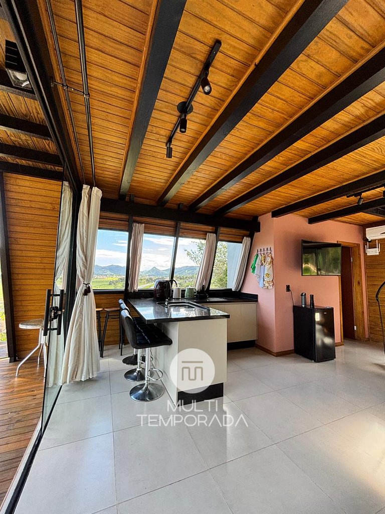 Chalé Lagoa do Coração c/ Jacuzzi - Paulo Lopes/SC