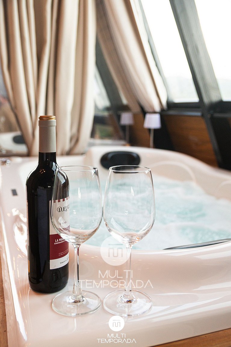 Chalé Lagoa do Coração c/ Jacuzzi - Paulo Lopes/SC