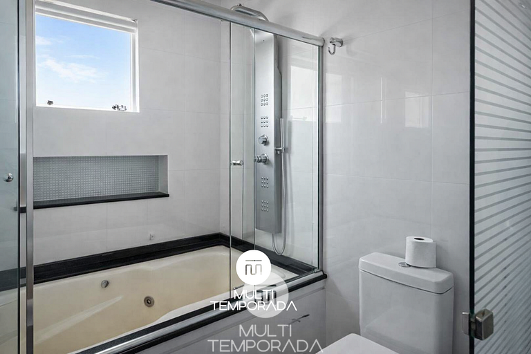 Cobertura dos Jades c/ Jacuzzi no Campeche - SC