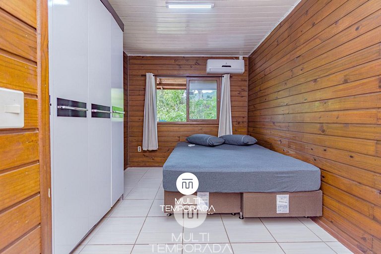 Casa com Piscina em Governador Celso Ramos/SC