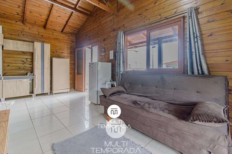 Casa com Piscina em Governador Celso Ramos/SC