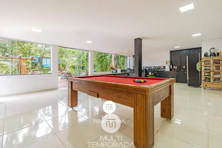 Casa com Piscina em Governador Celso Ramos/SC