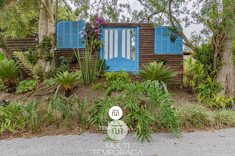 Casa com Piscina em Governador Celso Ramos/SC