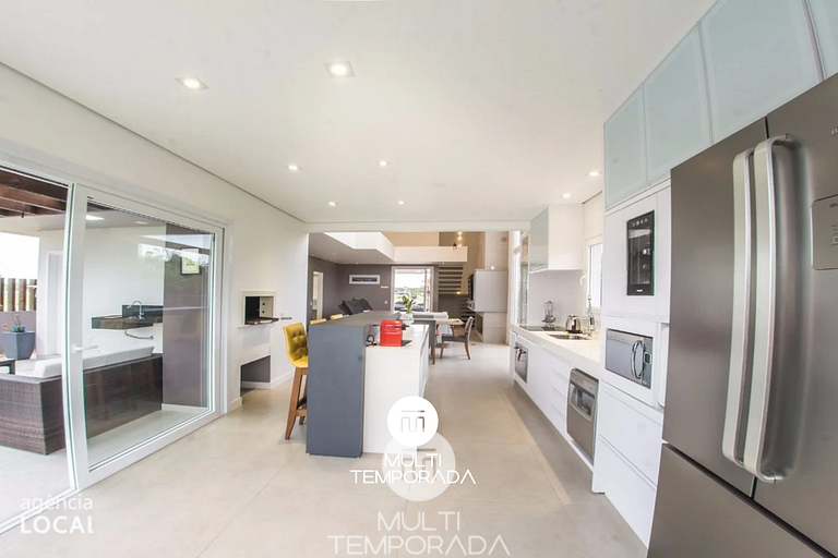 Rosa Internacional - Surfland