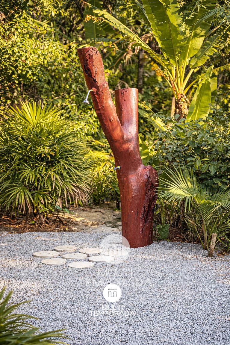 Casa com Piscina em Governador Celso Ramos/SC