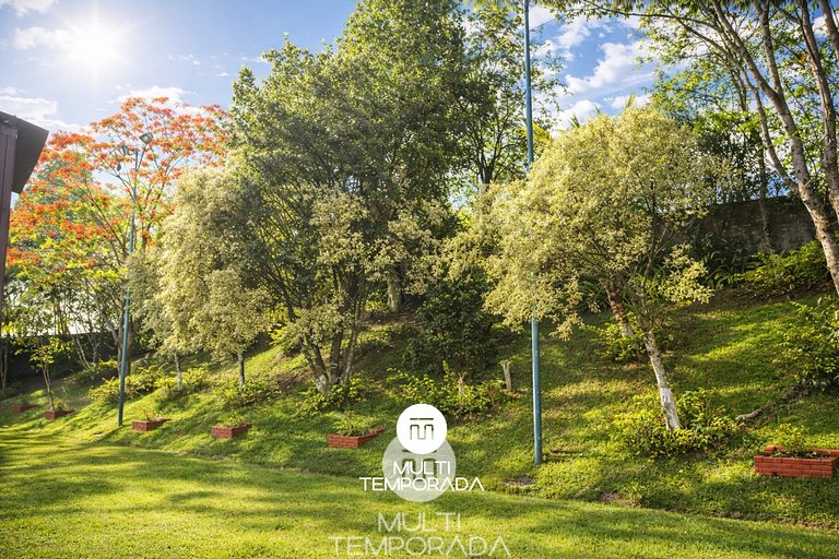 Chácara 3 Poderes Piscina - 60 pessoas - Guararema