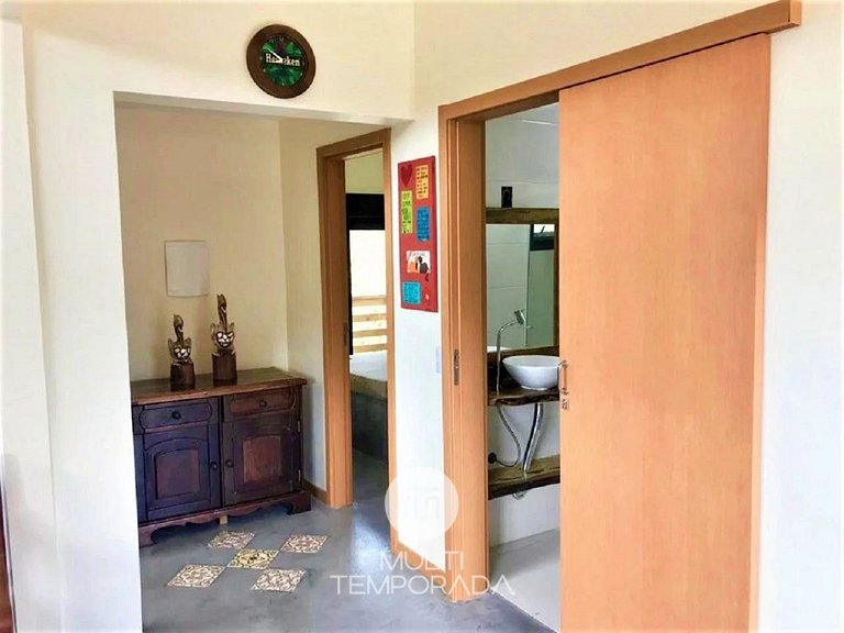 Casa Privativa com Piscina na Barra da Ferrugem/SC