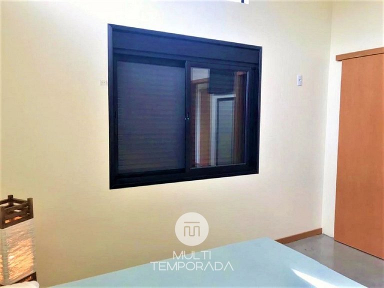 Casa Privativa com Piscina na Barra da Ferrugem/SC