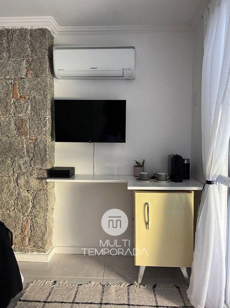 Suíte Room 4 com Piscina Aquecida - CasaIvan